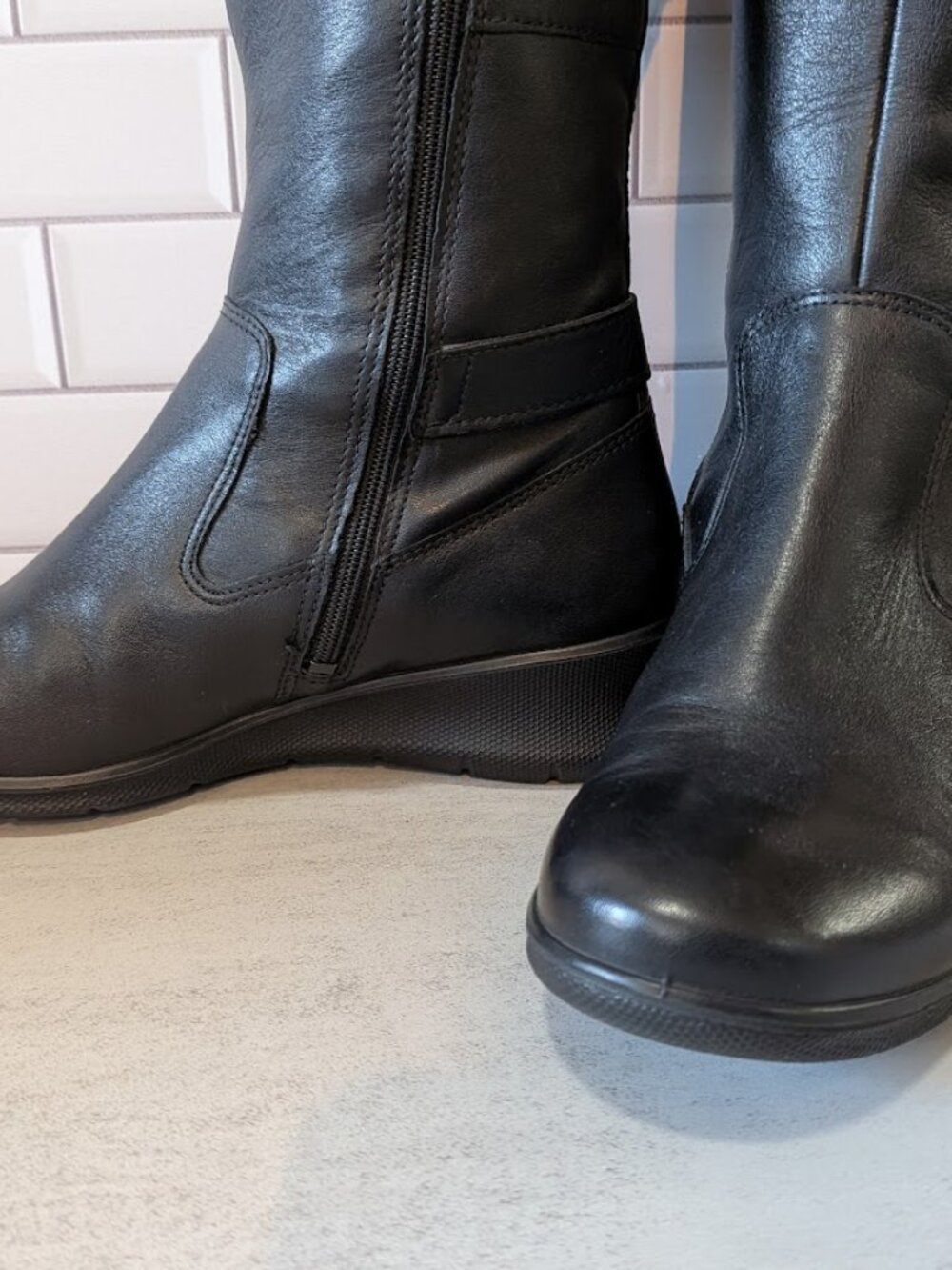 NEAR NEW! ECCO "Babett" Wedge GTX Tall Waterproof Boots - Women's Size 6 - Black - Picture 7 of 11
